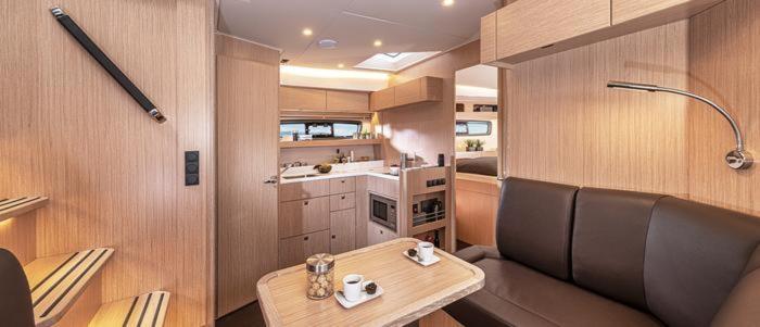 Royal Art H Spaccanapoli, By Clapa Group Dış mekan fotoğraf